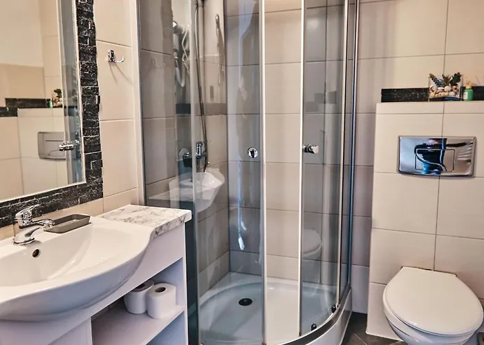 Emma - Goscinne בית אירוח