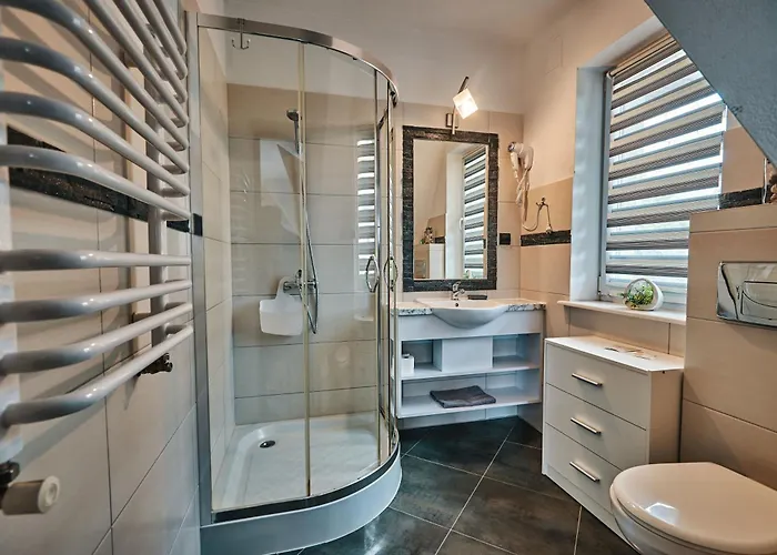 בית אירוח Emma - Goscinne